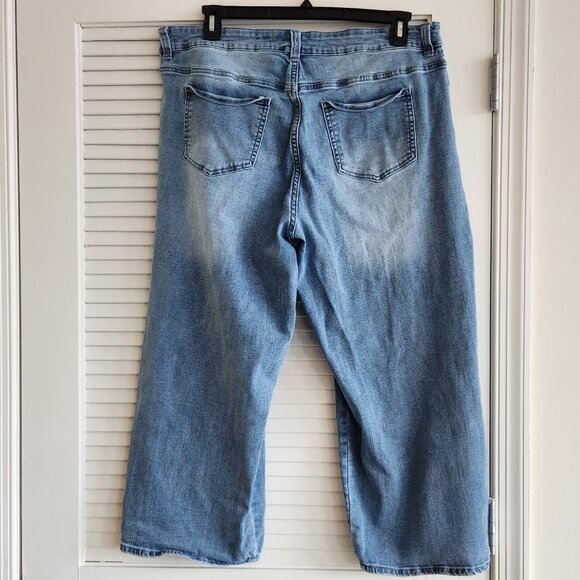 Universal Standard Blue Boyfriend Jeans - Picture 4 of 15